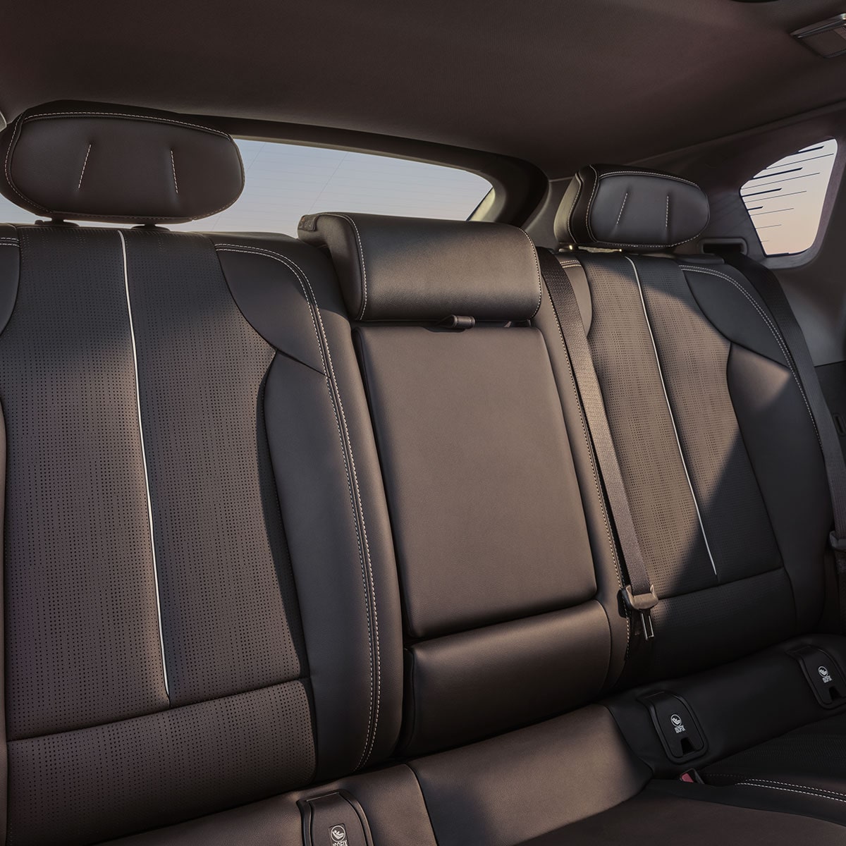 my26-optiq-gallery-grid-interior-rear-seats-v2.jpg