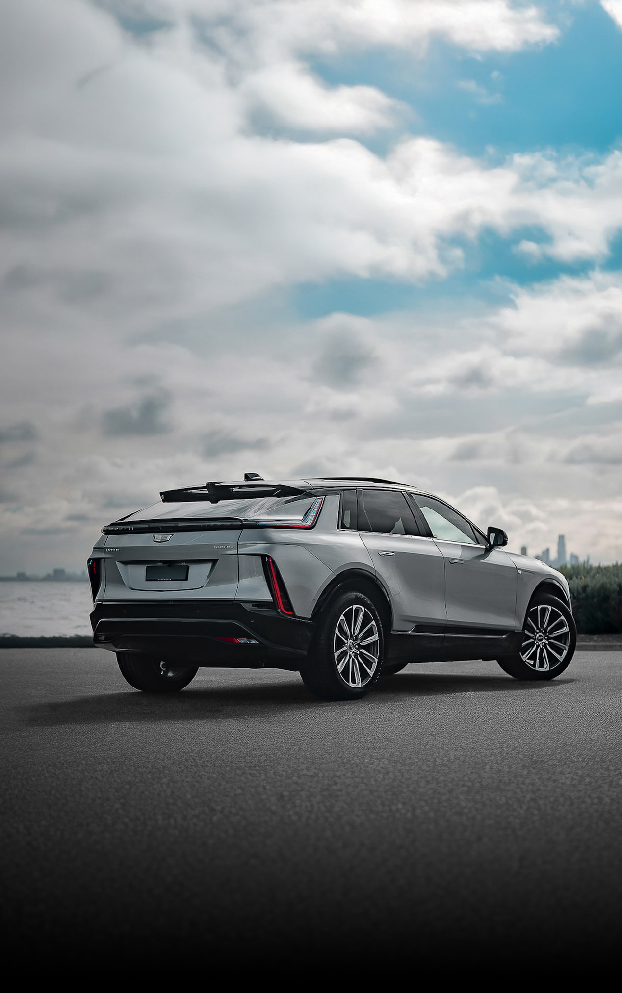 2025 Cadillac LYRIQ Side On View