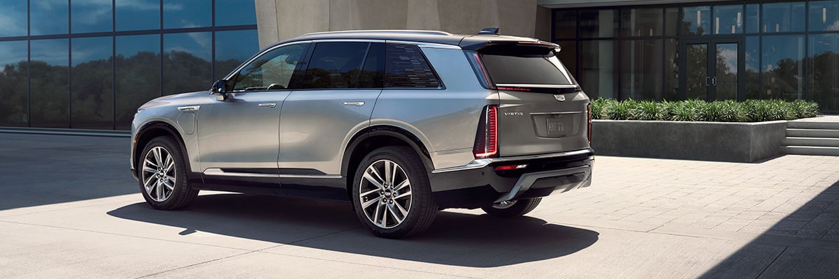 Close-up of the Cadillac Logo on the 2026 VISTIQ Grille