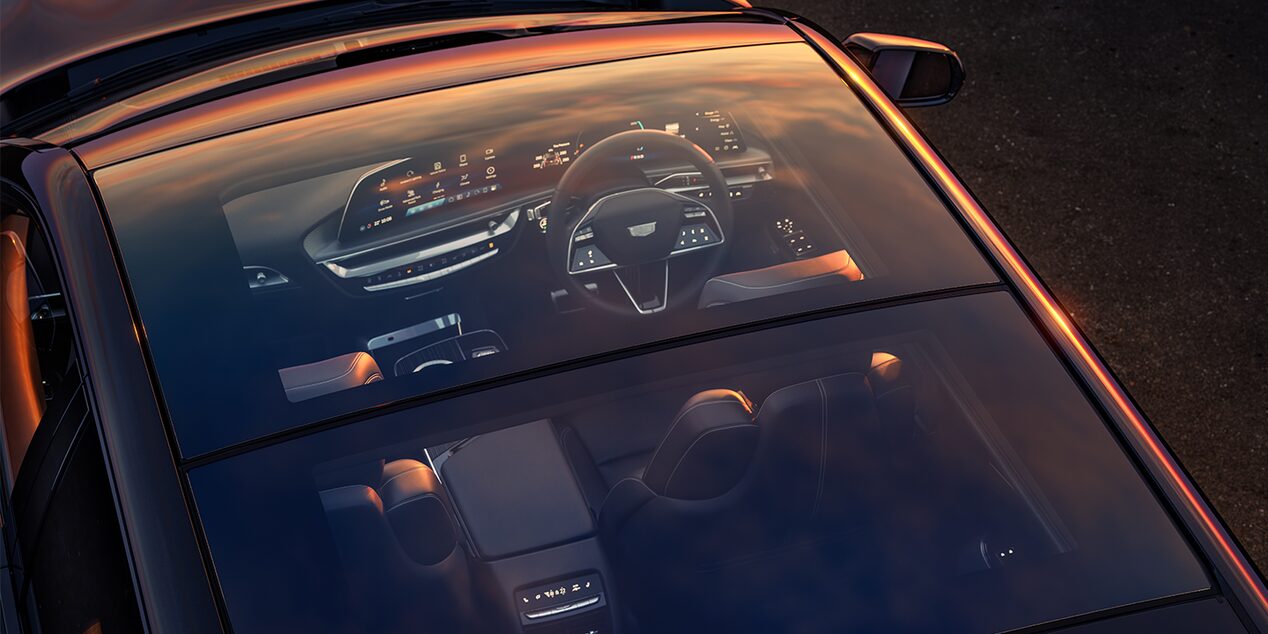Connected infotainment in Cadillac LYRIQ through the panoramic sunroof