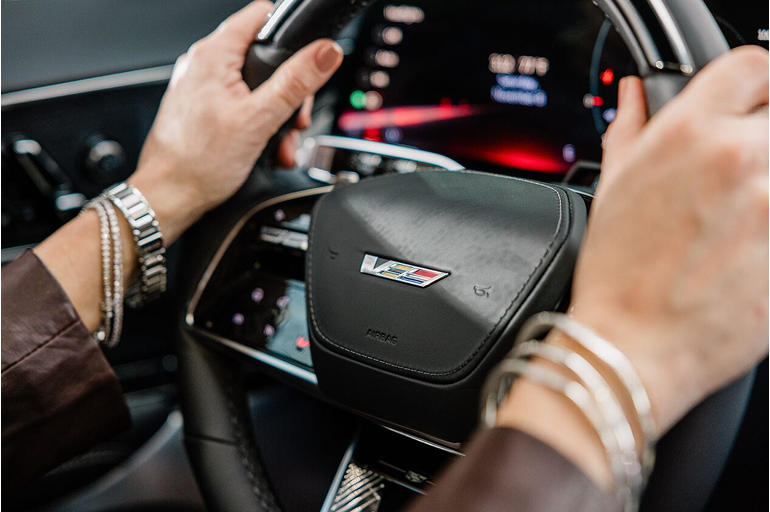 lyriq-v-performance-steering