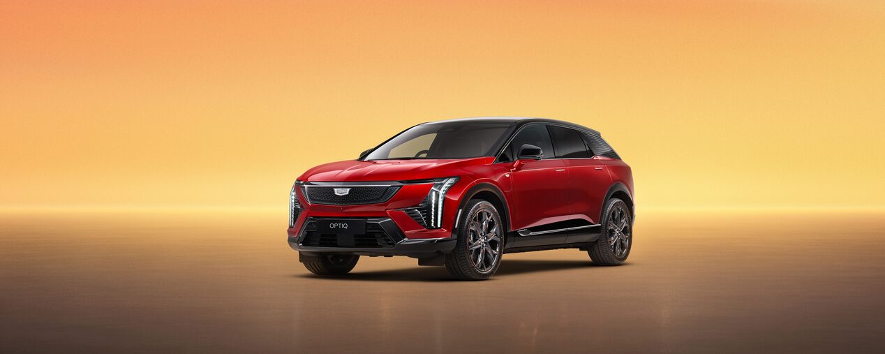 Cadillac OPTIQ in Red