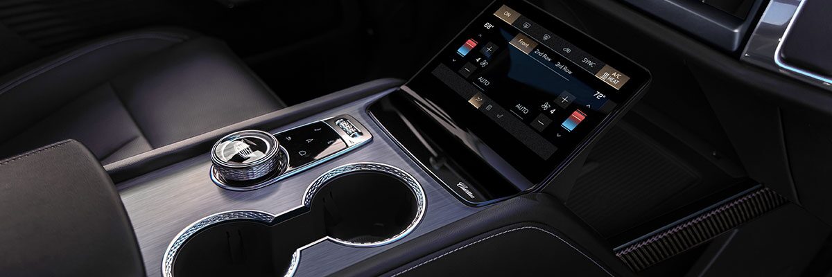 The 2026 Cadillac VISTIQ's Front Row Middle Console